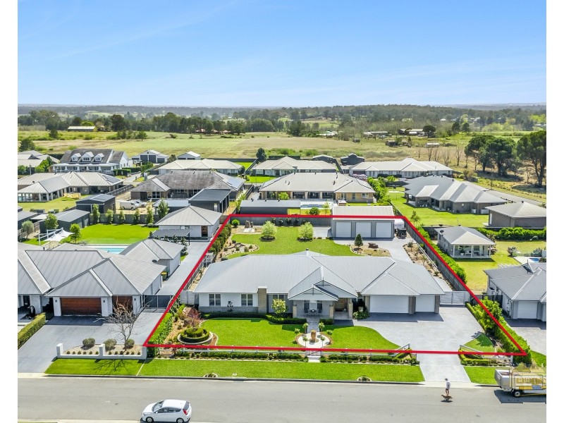 32 Eden Circuit, Pitt Town NSW 2756