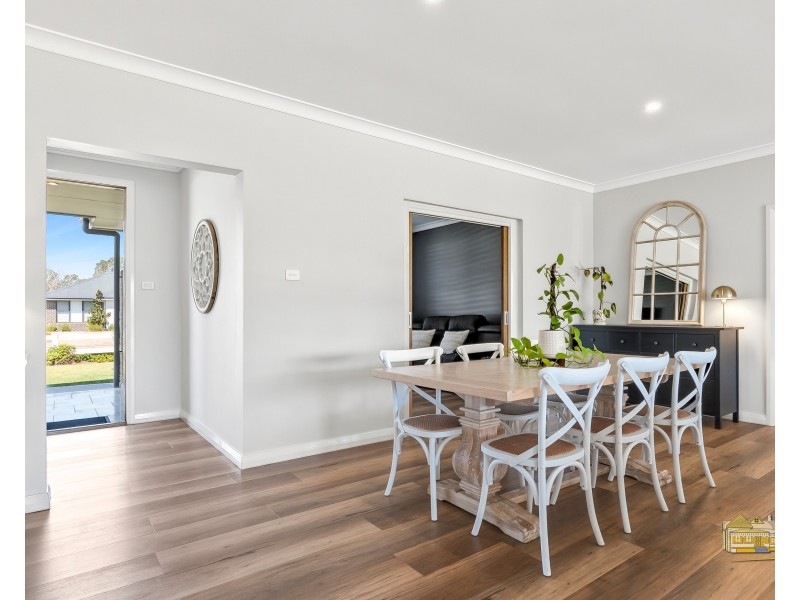 32 Eden Circuit, Pitt Town NSW 2756