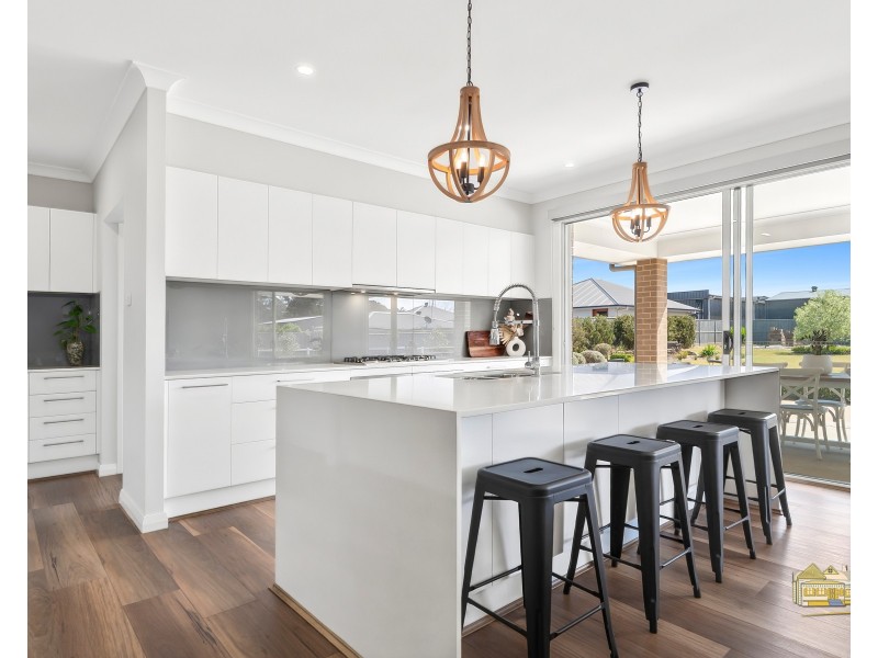 32 Eden Circuit, Pitt Town NSW 2756