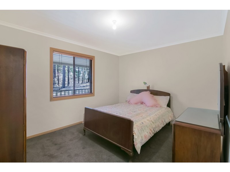 80 WHEELBARROW RIDGE ROAD, Colo Heights NSW 2756