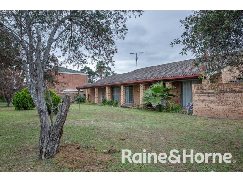 29 Red house Cres, Mcgraths Hill NSW 2756