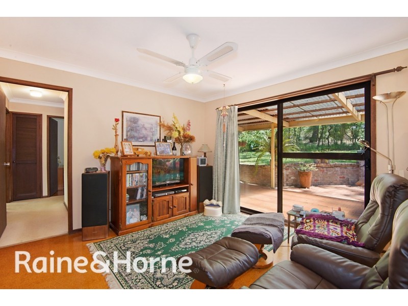 33 HOWES ROAD, East Kurrajong NSW 2758