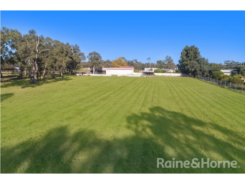 10-18 FOURTH ROAD, Berkshire Park NSW 2765