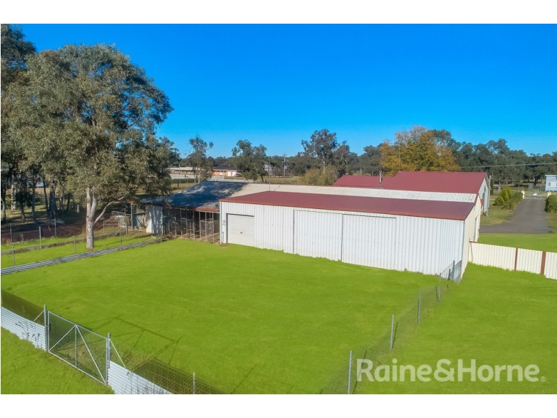 10-18 FOURTH ROAD, Berkshire Park NSW 2765