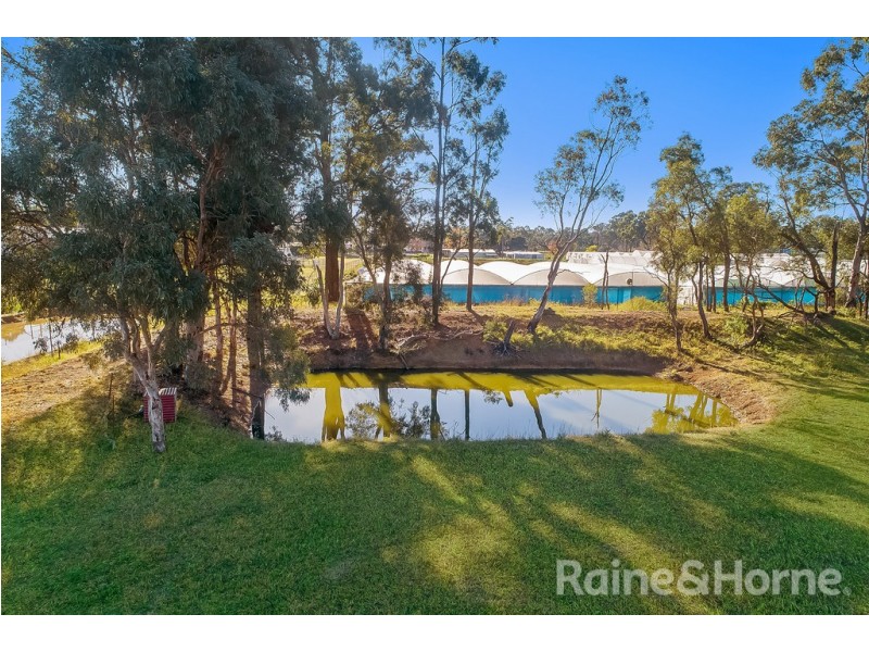 10-18 FOURTH ROAD, Berkshire Park NSW 2765
