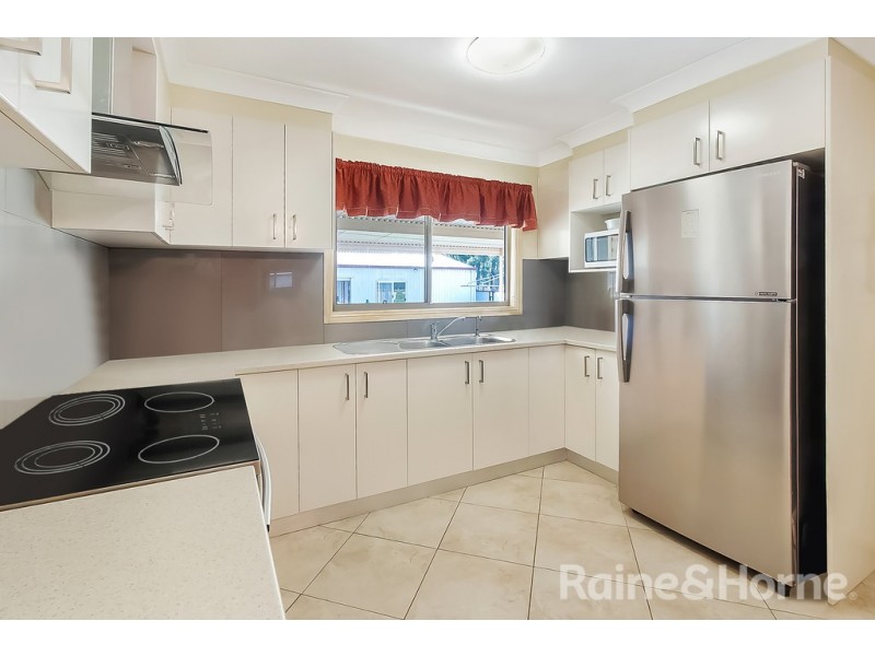 10-18 FOURTH ROAD, Berkshire Park NSW 2765
