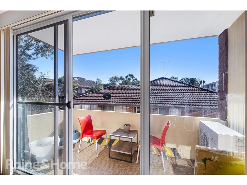 2/104a Windsor Street, Richmond NSW 2753