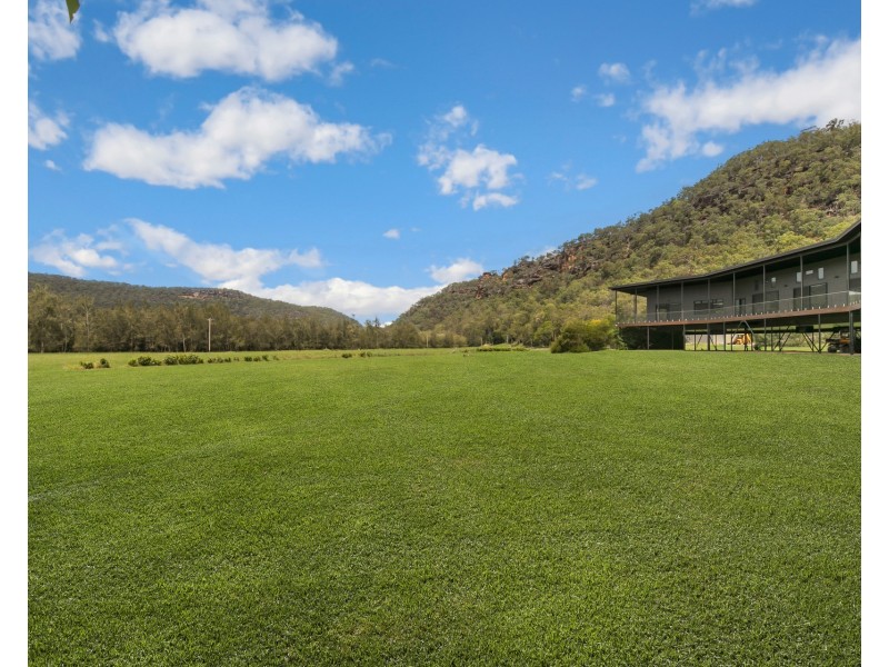 769 Singleton Road, Laughtondale NSW 2775