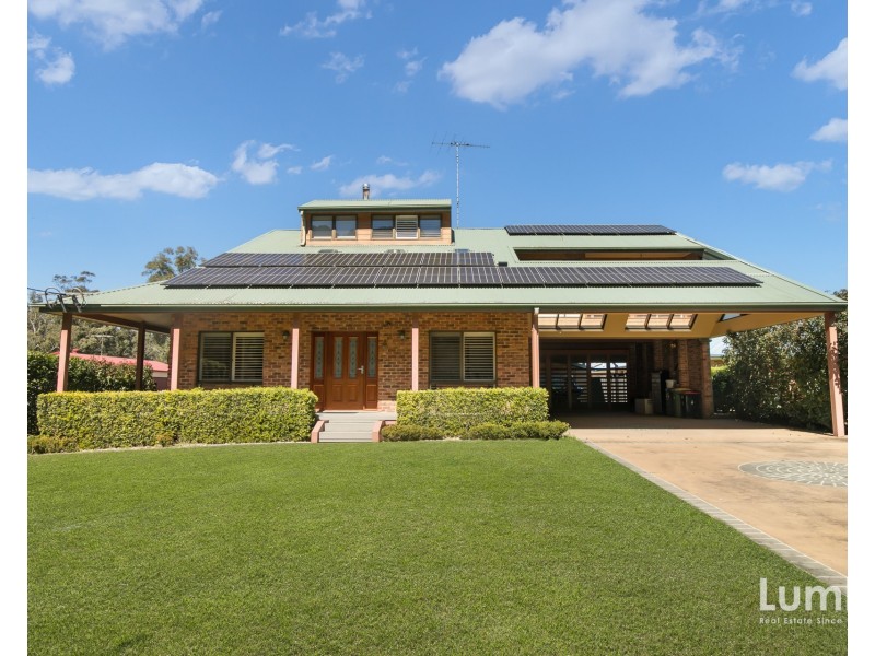 12 Holmes Drive, Cumberland Reach NSW 2756