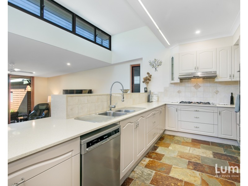 12 Holmes Drive, Cumberland Reach NSW 2756