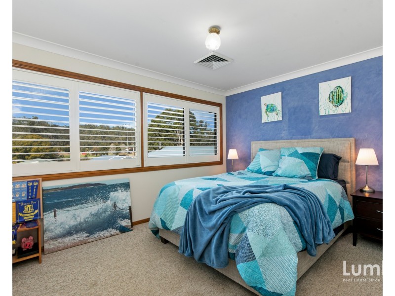 12 Holmes Drive, Cumberland Reach NSW 2756