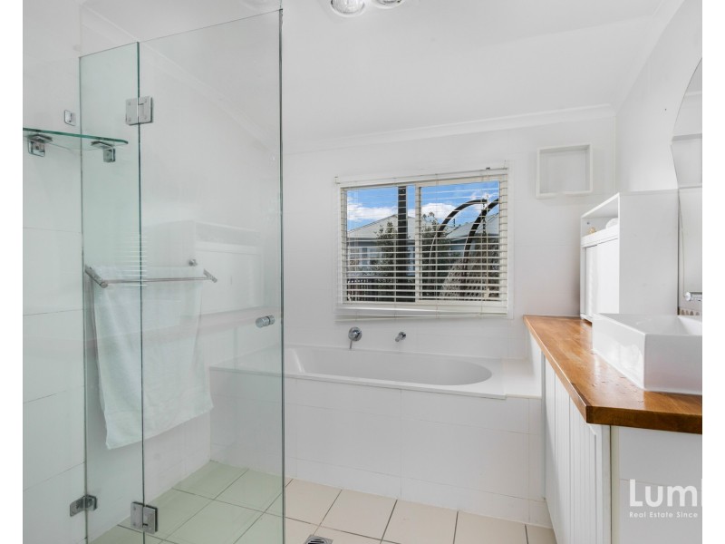 11 Rosebank Avenue, Dural NSW 2158