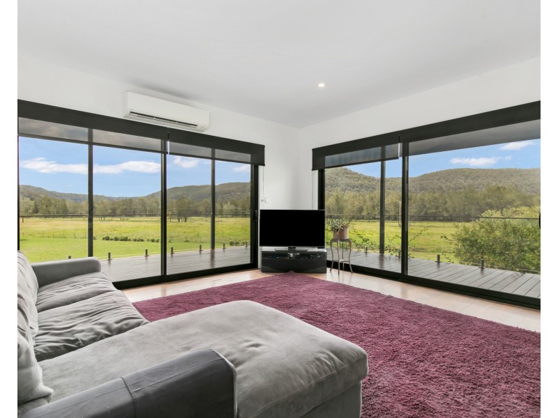 769 Singleton Road, Laughtondale NSW 2775