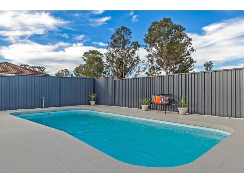 72 Blackwell, St Clair NSW 2759