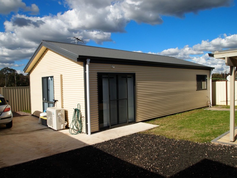 83 Colebee Crescent, Hassall Grove NSW 2761