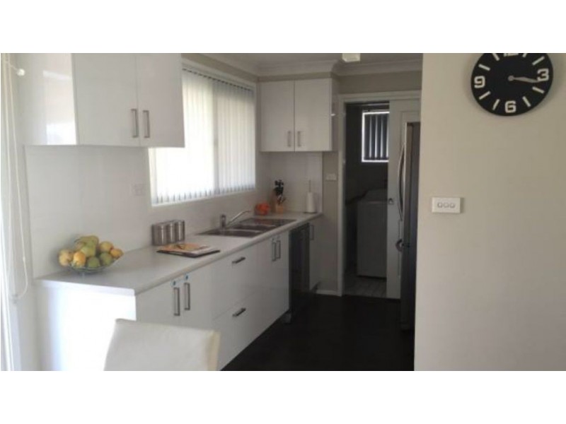 83 Colebee Crescent, Hassall Grove NSW 2761