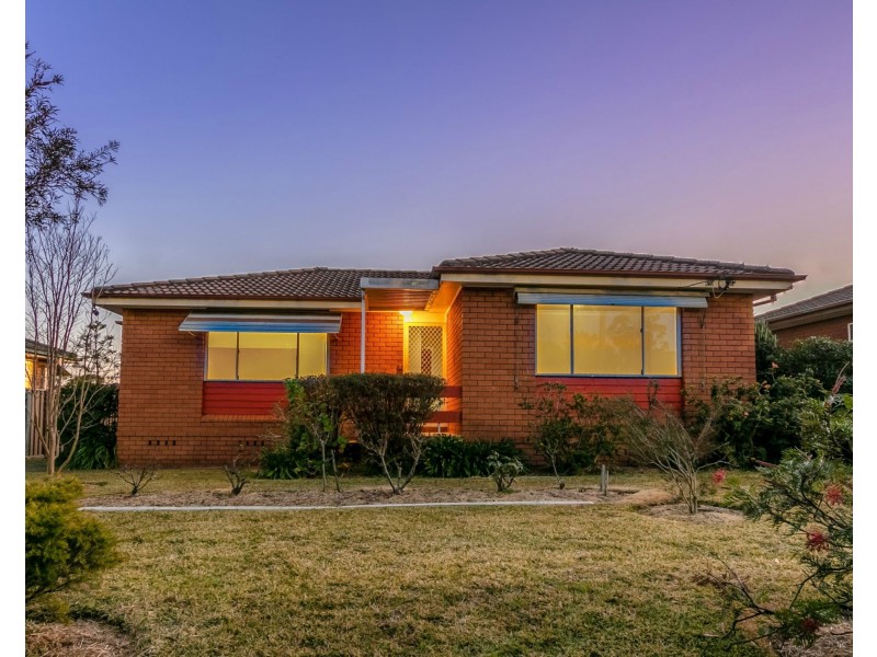 8 Fred Allen Place, Rooty Hill NSW 2766