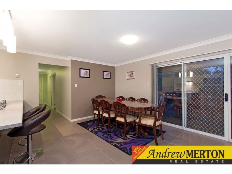 35 Bluebell Cres St, Ropes Crossing NSW 2760