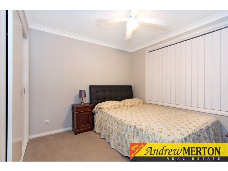 35 Bluebell Cres St, Ropes Crossing NSW 2760