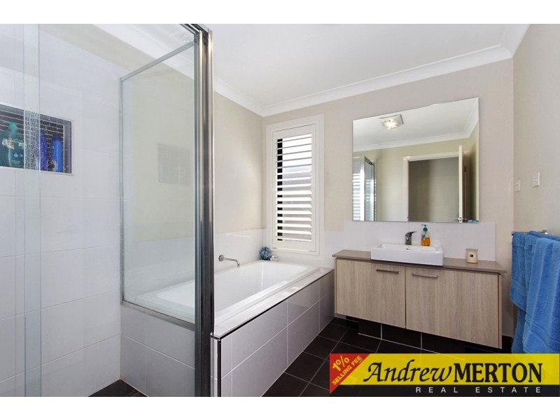 32 Brunswick Cct, Ropes Crossing NSW 2760