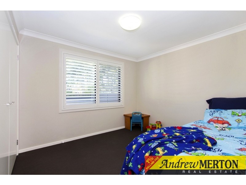 32 Brunswick Cct, Ropes Crossing NSW 2760