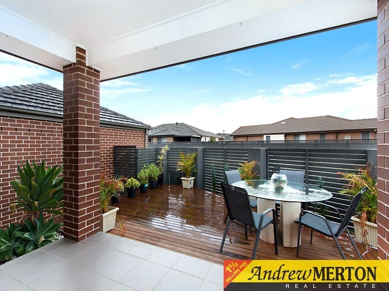 1 Bartlett Street, Ropes Crossing NSW 2760