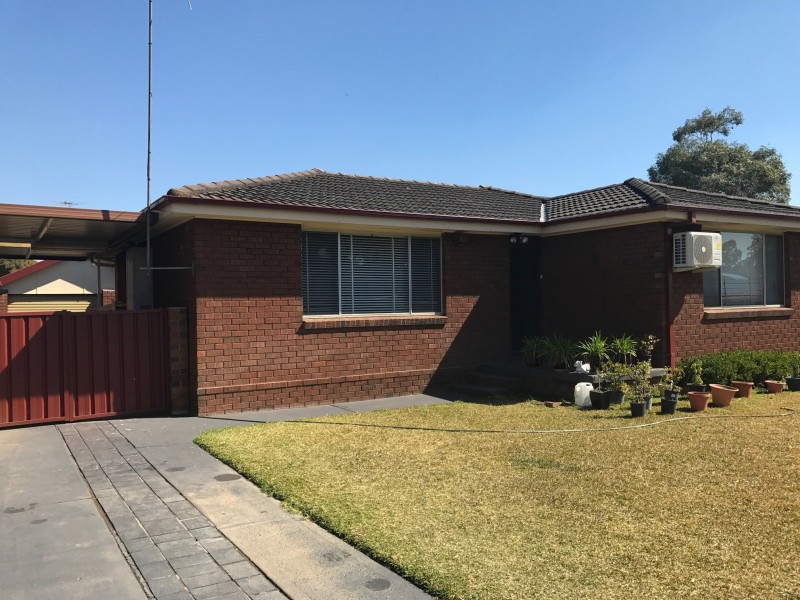 112 Tichborne Dr, Quakers Hill NSW 2763