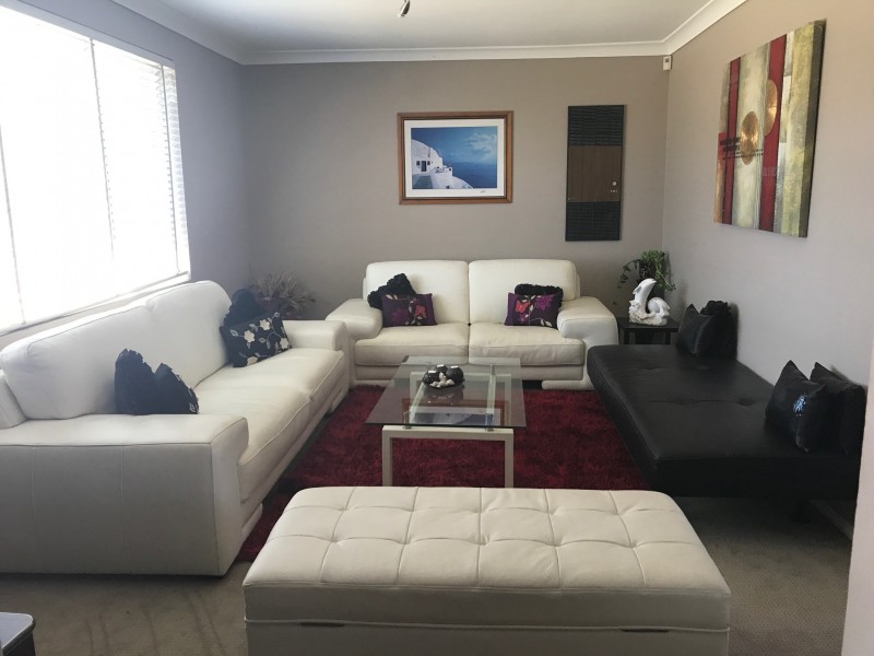 112 Tichborne Dr, Quakers Hill NSW 2763