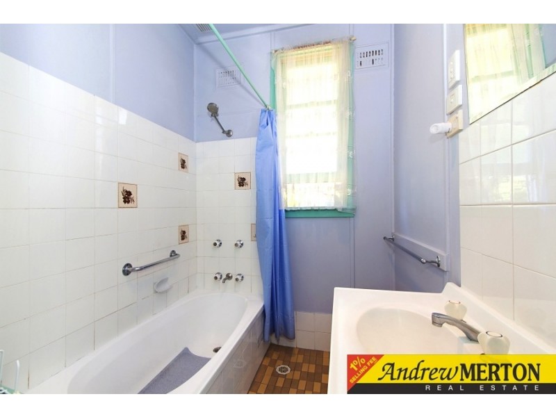 3 Benjamin Rd, Mount Pritchard NSW 2170