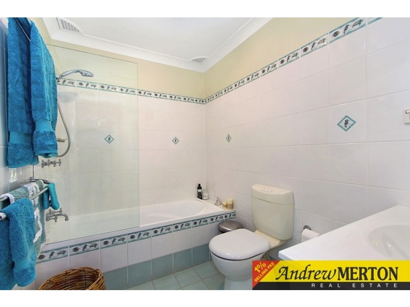 33 Bombala Cres, Quakers Hill NSW 2763