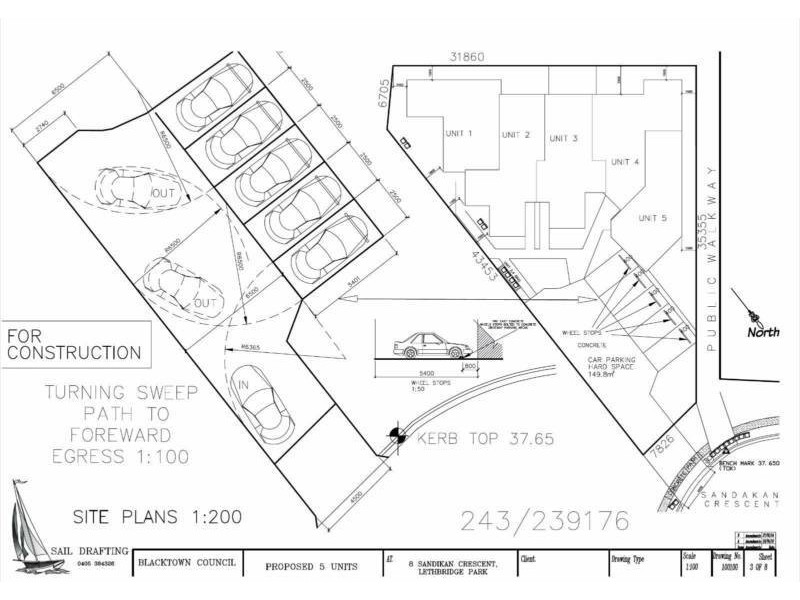8 Sandakan Cres, Lethbridge Park NSW 2770