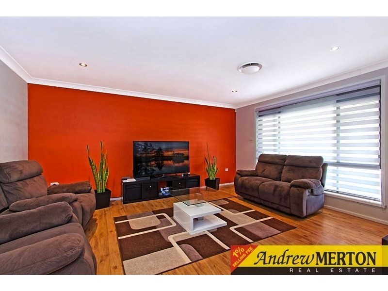 7 Calida Cres, Hassall Grove NSW 2761