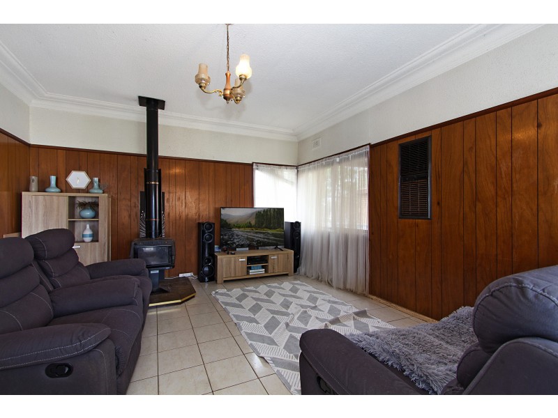 5 Davis Rd, Marayong NSW 2148