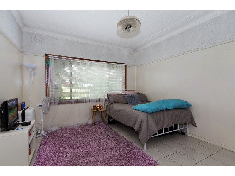 5 Davis Rd, Marayong NSW 2148