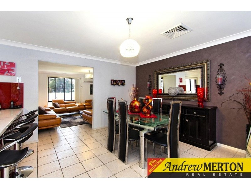 8 Hamlin St, Quakers Hill NSW 2763