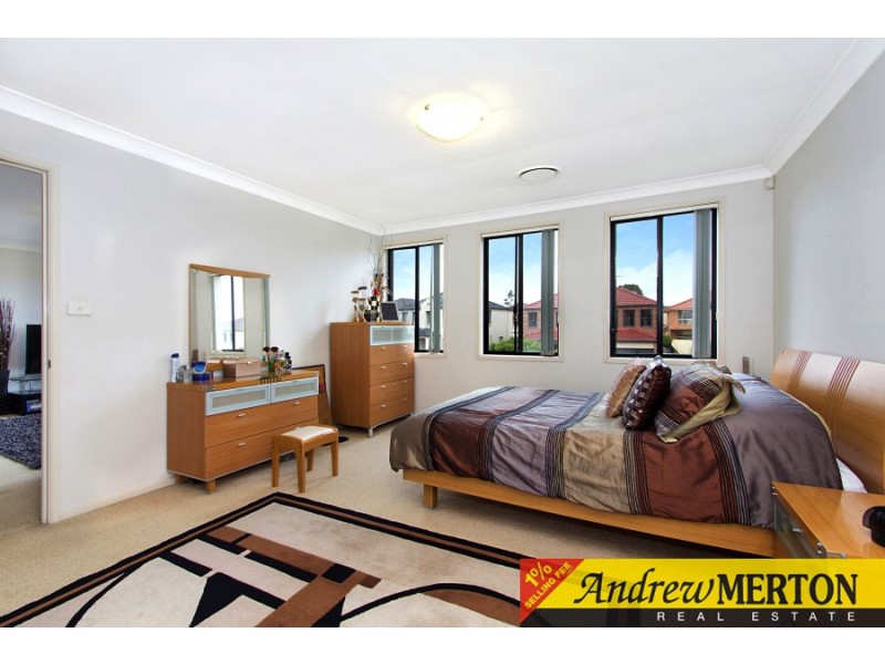 8 Hamlin St, Quakers Hill NSW 2763