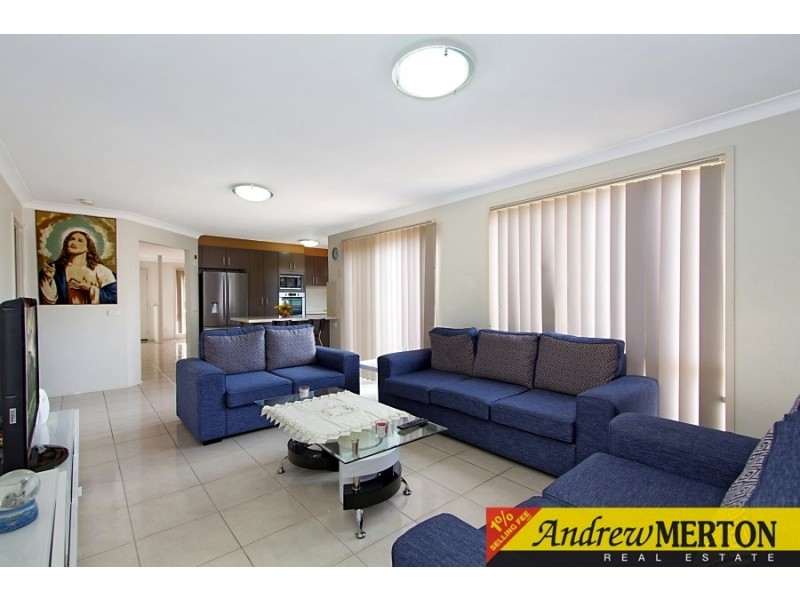 14 Silkwood Gr, Quakers Hill NSW 2763