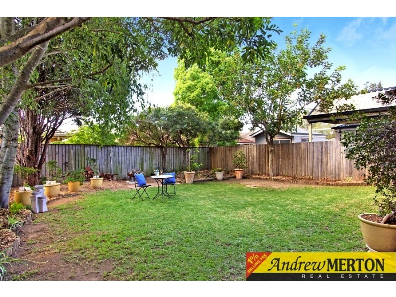 25 Wanaaring Tce, Glenwood NSW 2768