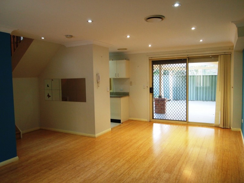 4/23 Fuller St, Seven Hills NSW 2147