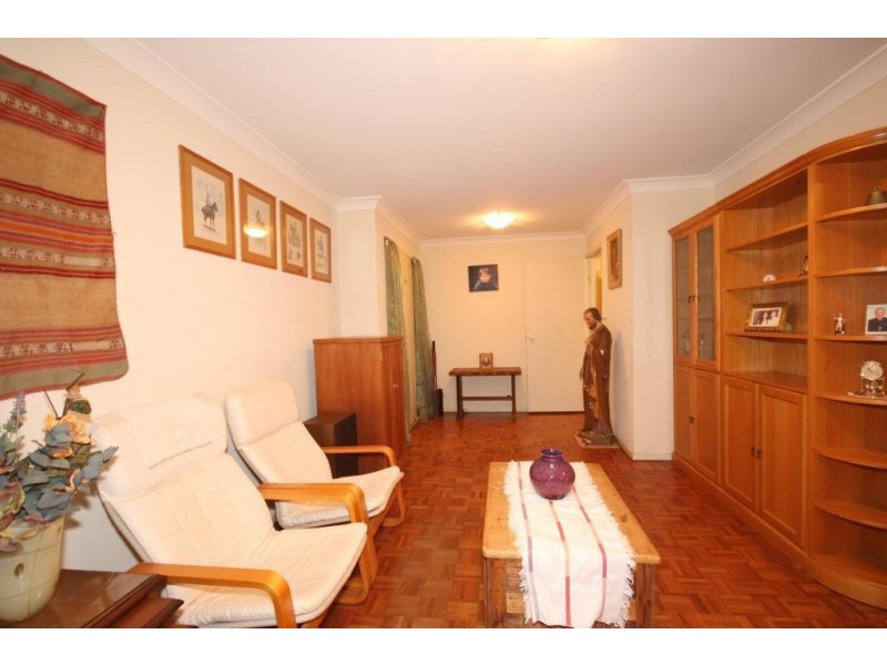31 Pendley Cres, Quakers Hill NSW 2763