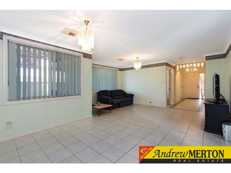25 Andrew Lloyd Dr, Doonside NSW 2767