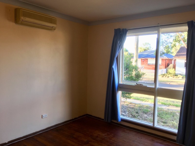 1 Ophir Gr, Mount Druitt NSW 2770