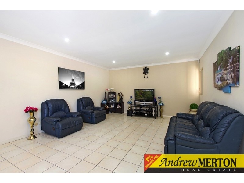 2/1 Margaret St, Greenacre NSW 2190