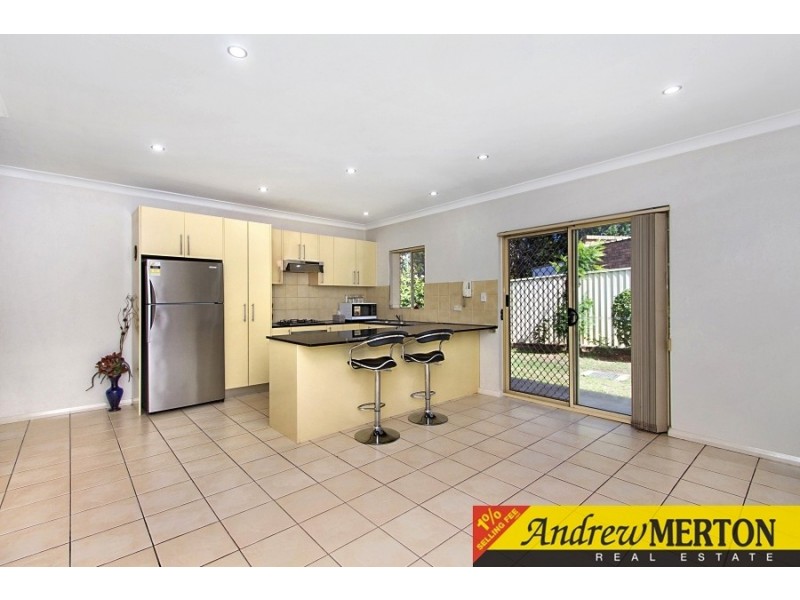 2/1 Margaret St, Greenacre NSW 2190