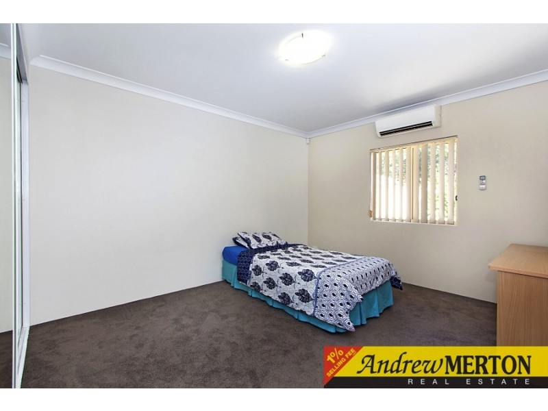 2/1 Margaret St, Greenacre NSW 2190