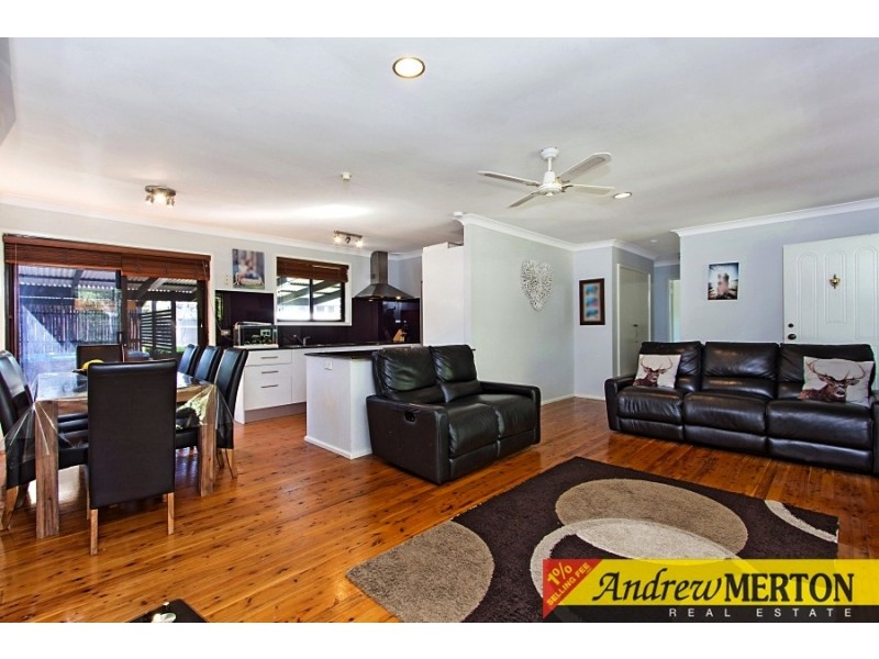 9 Mcgrath Rd, Mcgraths Hill NSW 2756