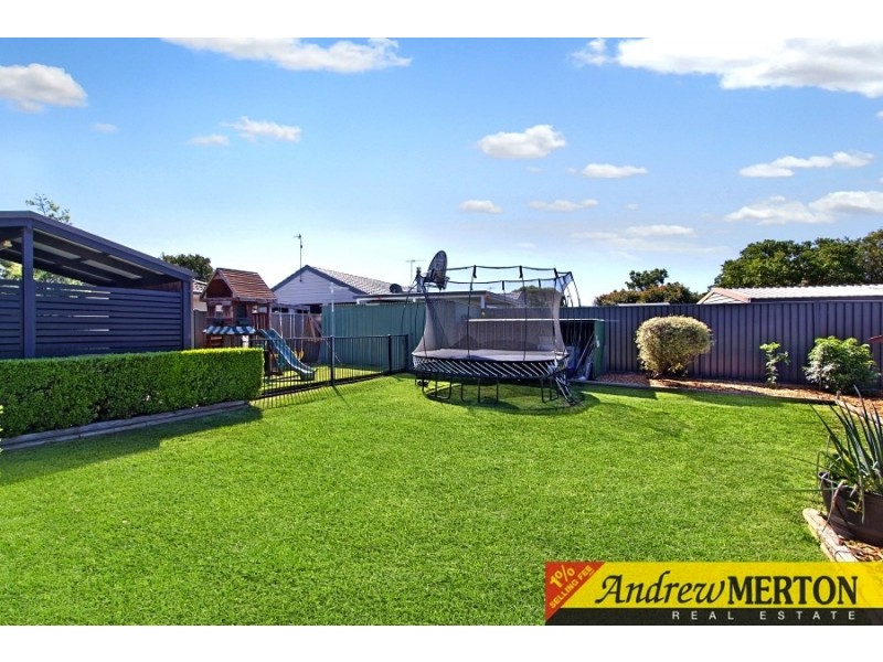 9 Mcgrath Rd, Mcgraths Hill NSW 2756