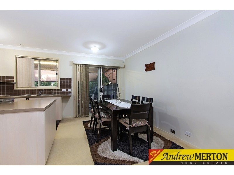 11 Dianella Cct, Woodcroft NSW 2767