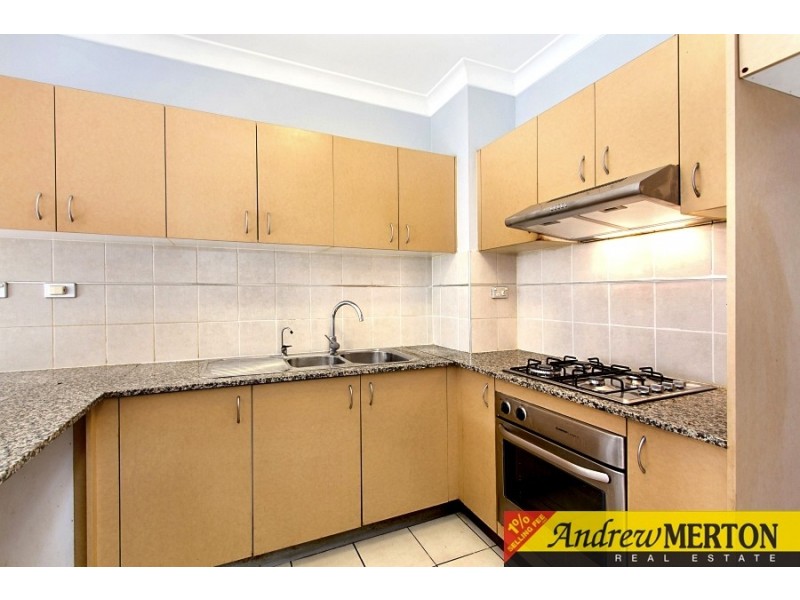 Unit 17/2 Wentworth Ave, Toongabbie NSW 2146