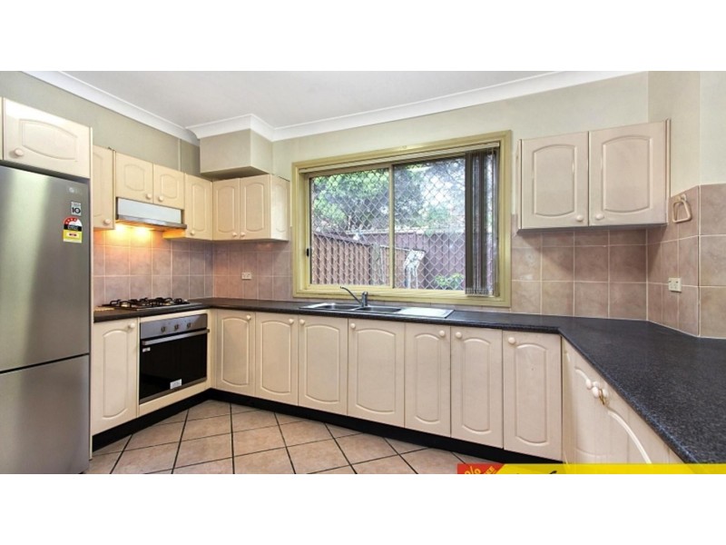 4/313 Flushcombe Rd, Blacktown NSW 2148
